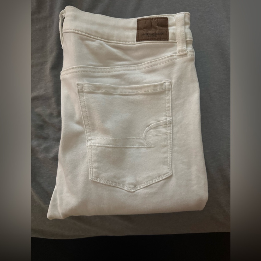 White American eagle skinny jeans